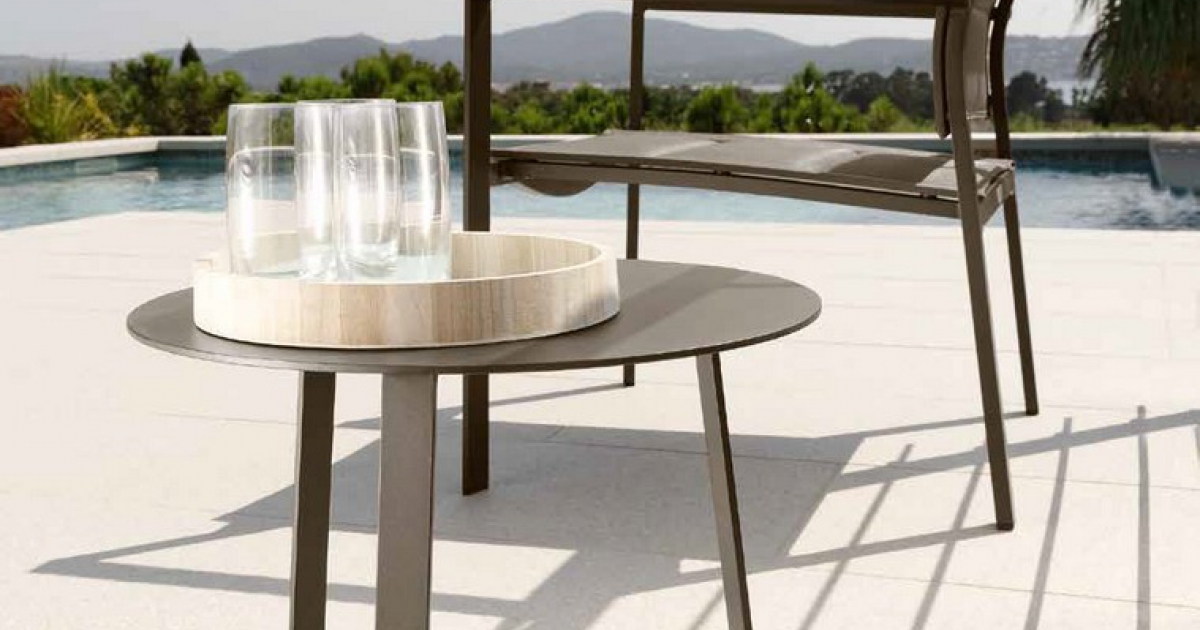 Touch outdoor coffee table by Talenti